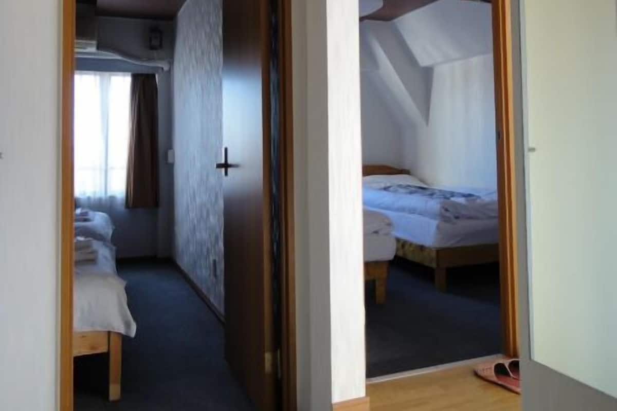 Standard Apartment, 2 Bedrooms, Kitchen | Desk, free WiFi, bed sheets