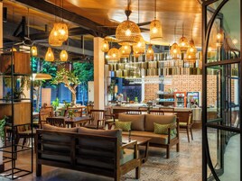 Café da manhã, almoço e jantar