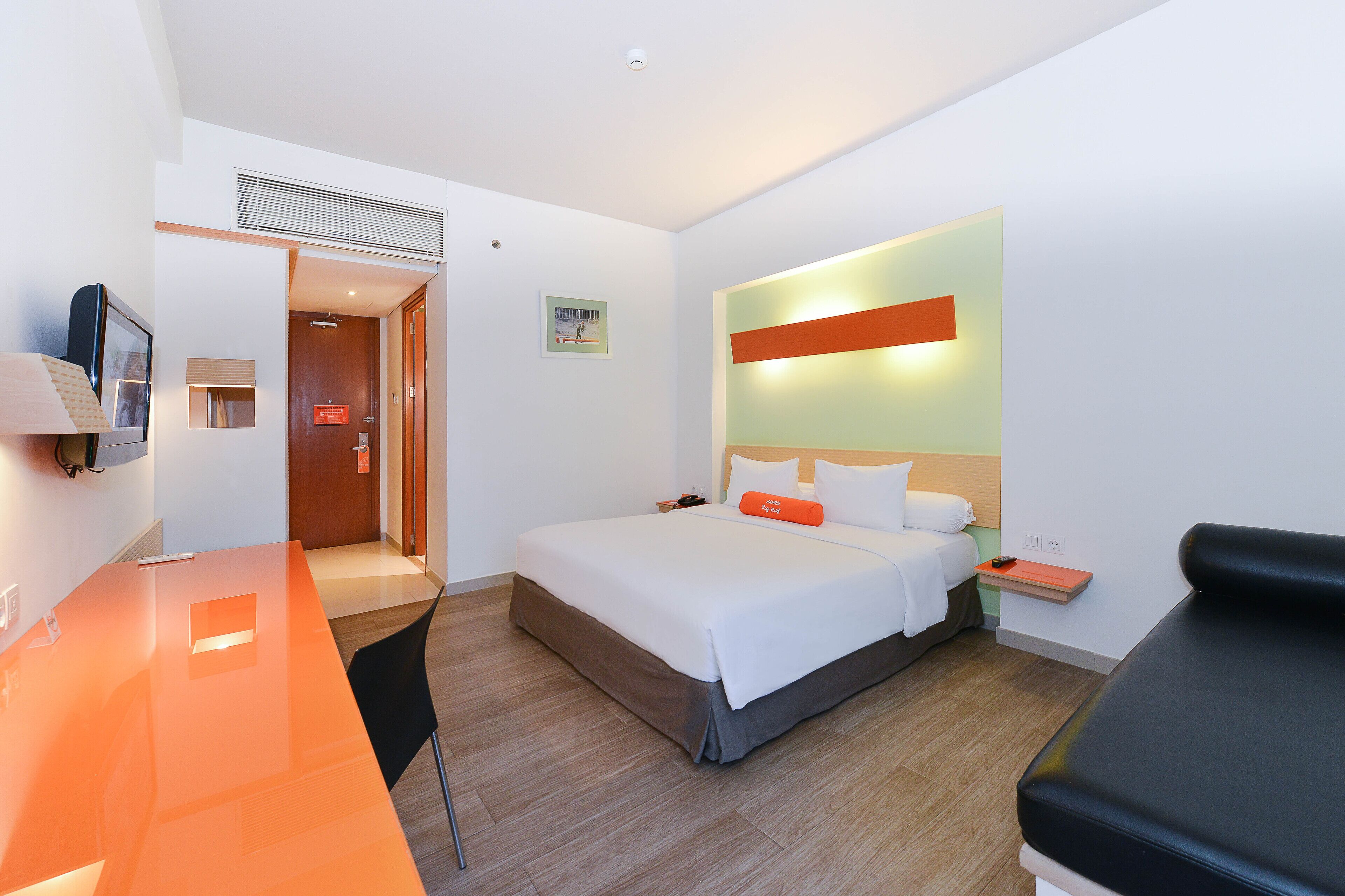 minibar, in-room safe, desk, blackout curtains