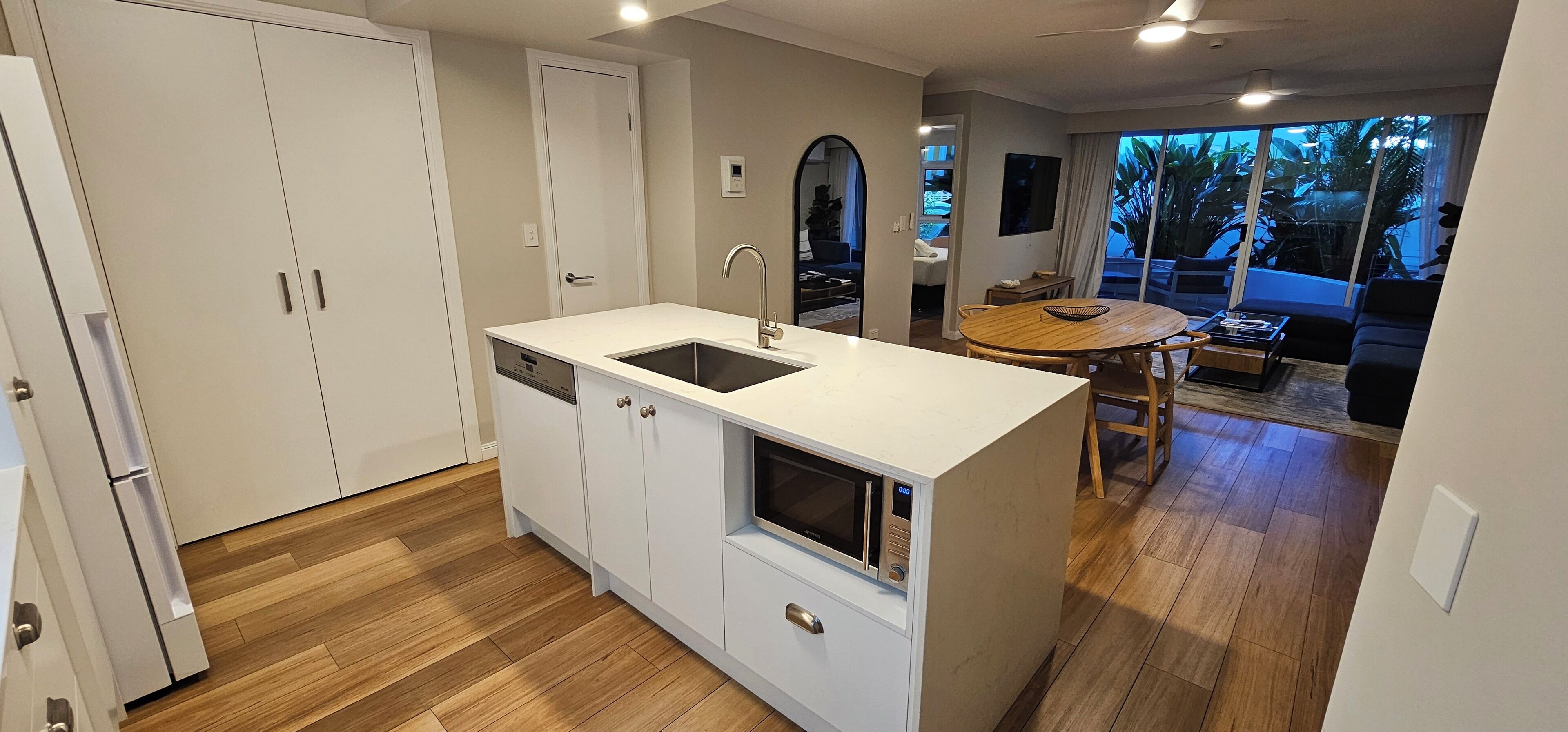 Photo - Broadbeach Holiday Apartments, Store 19