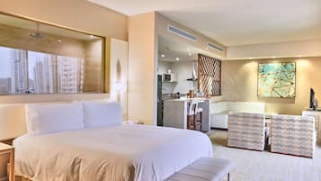 Suite, 1 trÚs grand lit, non-fumeurs, vue ville | Literie de qualité supérieure, minibar, coffres-forts dans les chambres