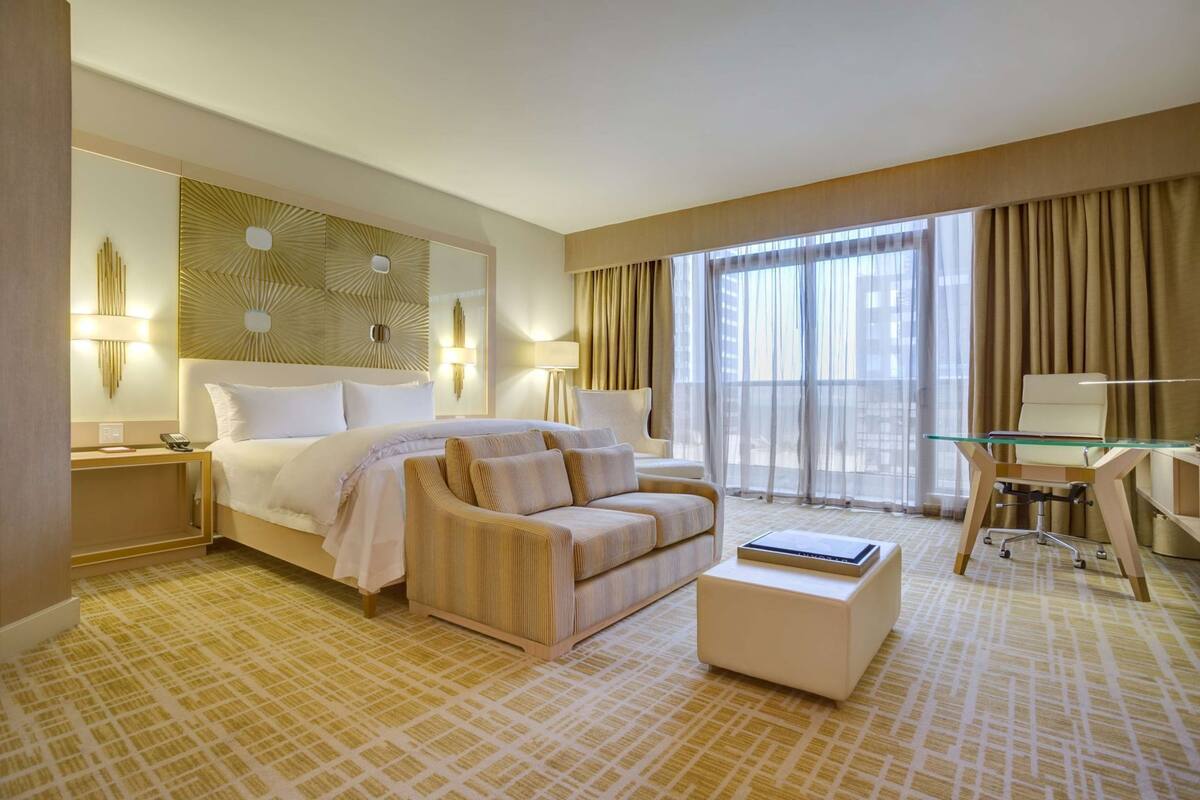 Premium bedding, minibar, in-room safe, desk