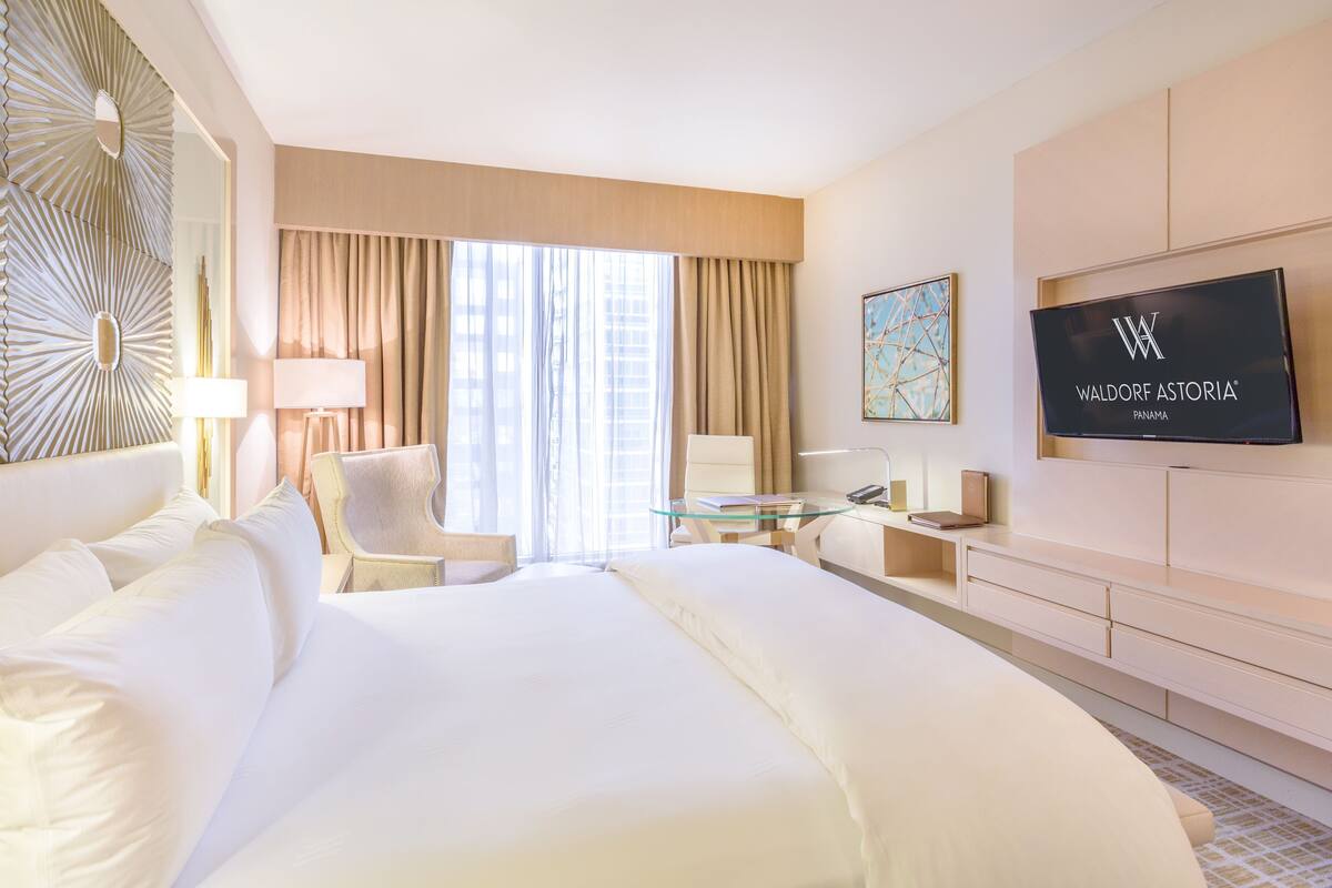 Premium bedding, minibar, in-room safe, desk