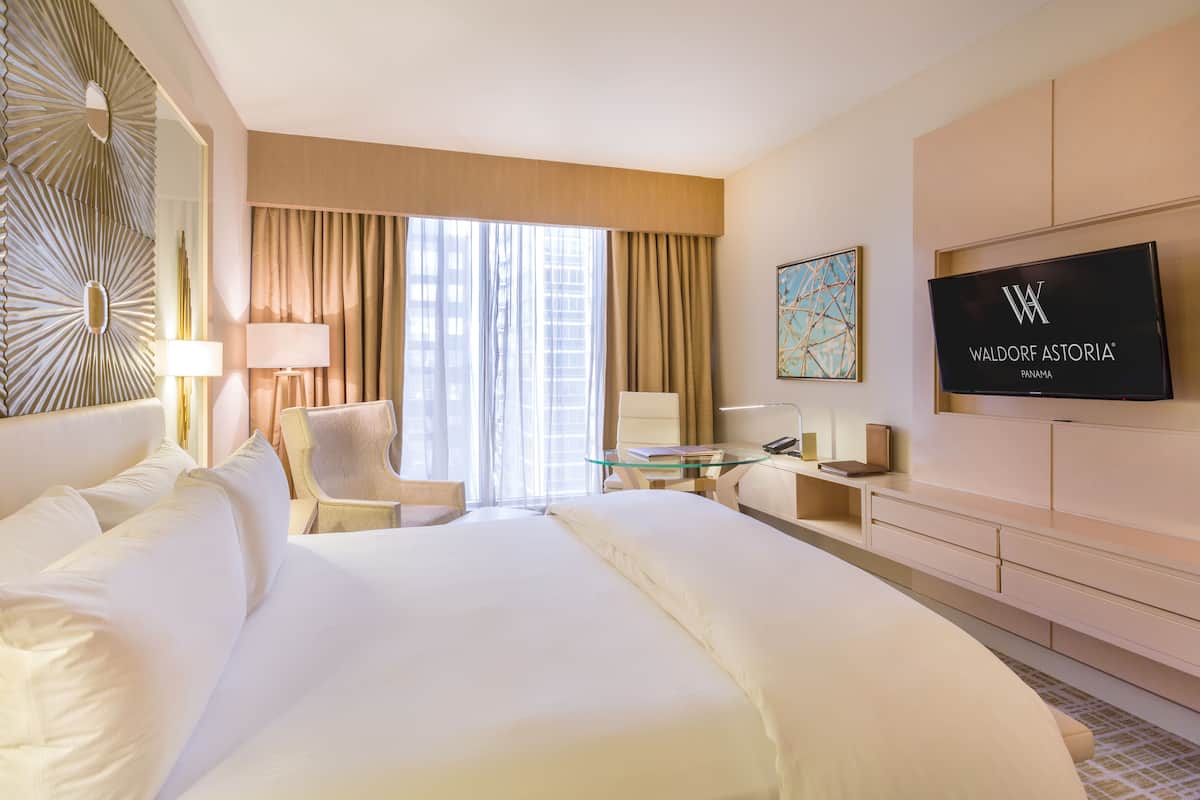 premium bedding, minibar, in-room safe, desk