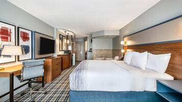 Studio Suite, 1 King Bed, Non Smoking | Premium bedding, individually decorated, individually furnished, desk