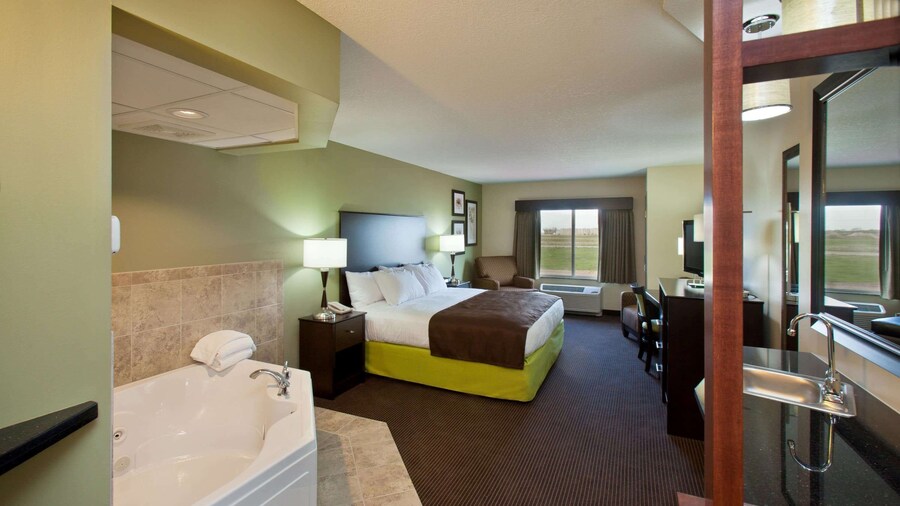 AmericInn by Wyndham Fairfield