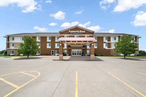 AmericInn by Wyndham Fairfield