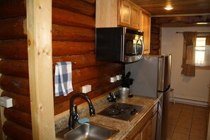 Superior Apartment, Ensuite (Roosevelt Suite) | Private kitchen