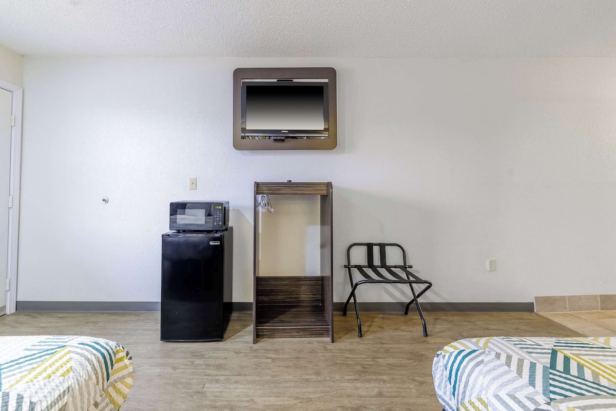 Minibar, Wi-Fi gratuit, draps fournis, réveils