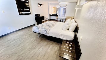 Minibar, free WiFi, bed sheets, alarm clocks