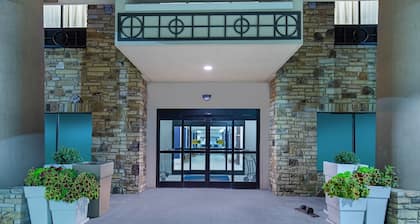 Holiday Inn Express Cleveland Northwest by IHG