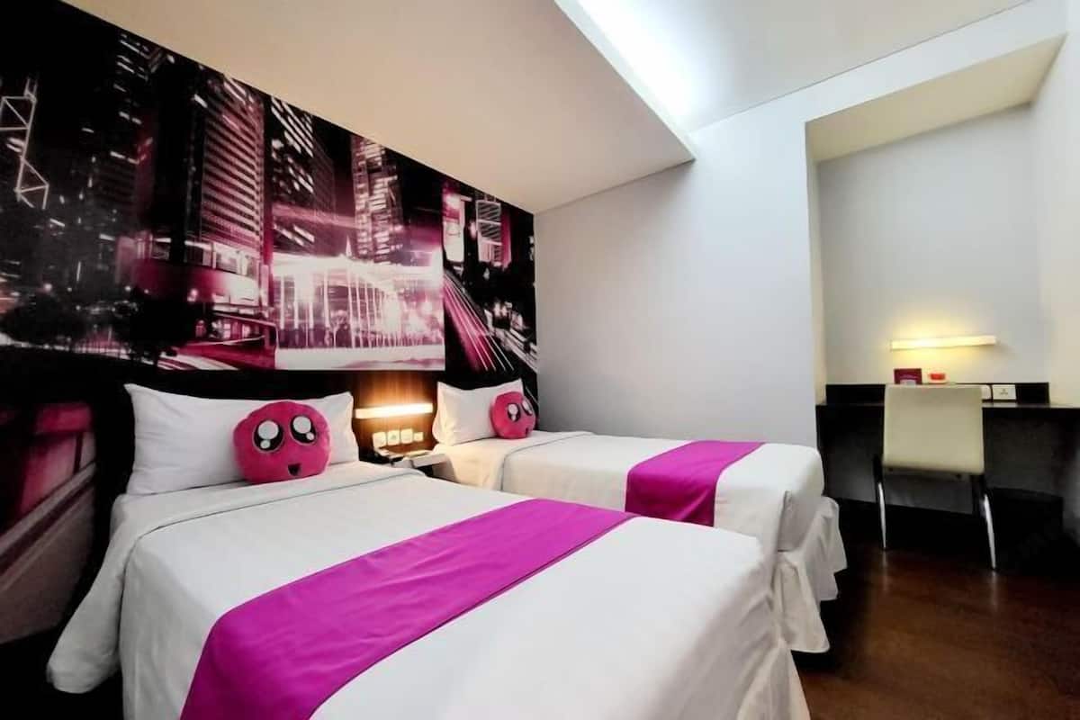 1 bedroom, in-room safe, individually decorated, individually furnished
