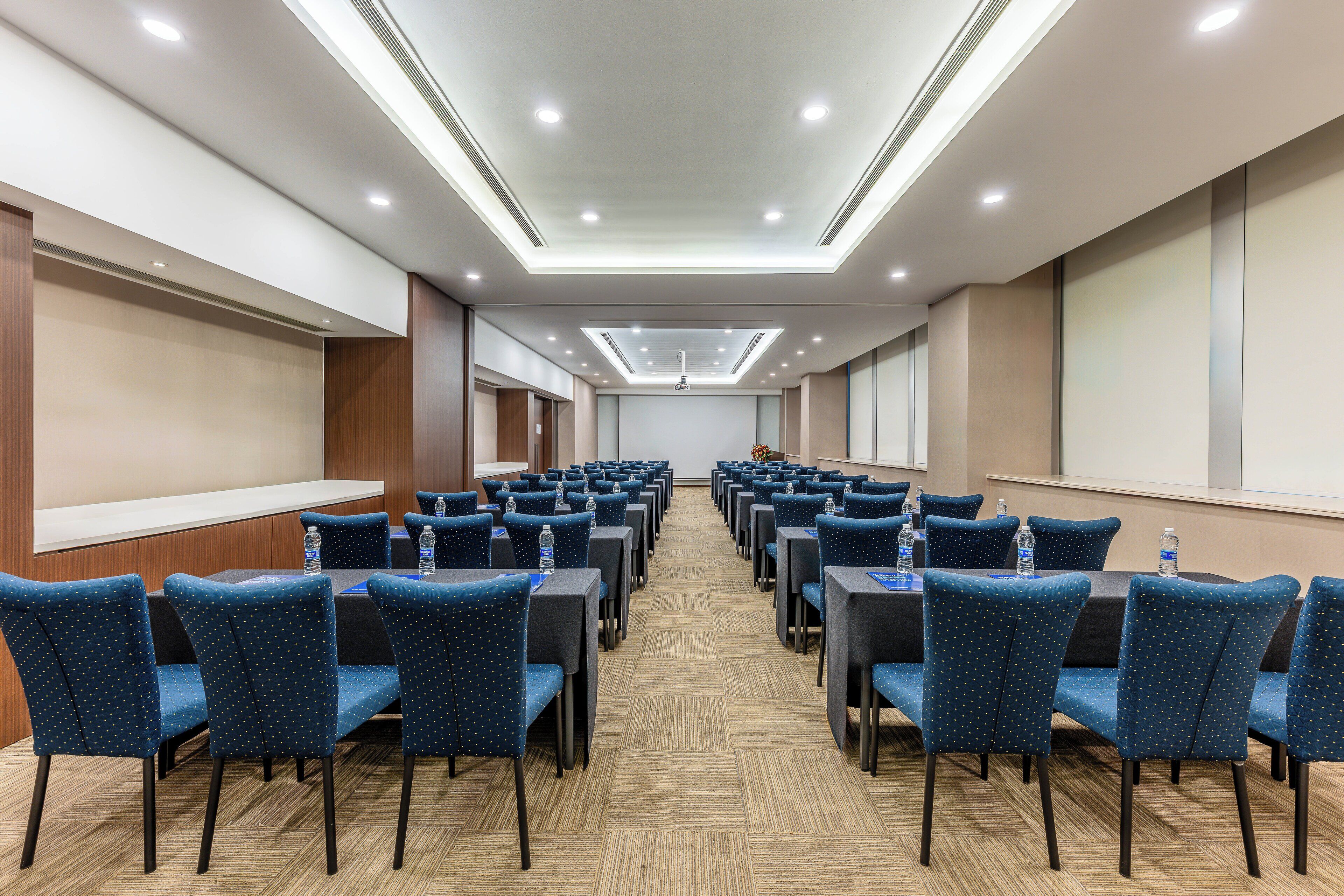 Photo - Holiday Inn Express Shanghai Jinsha by IHG