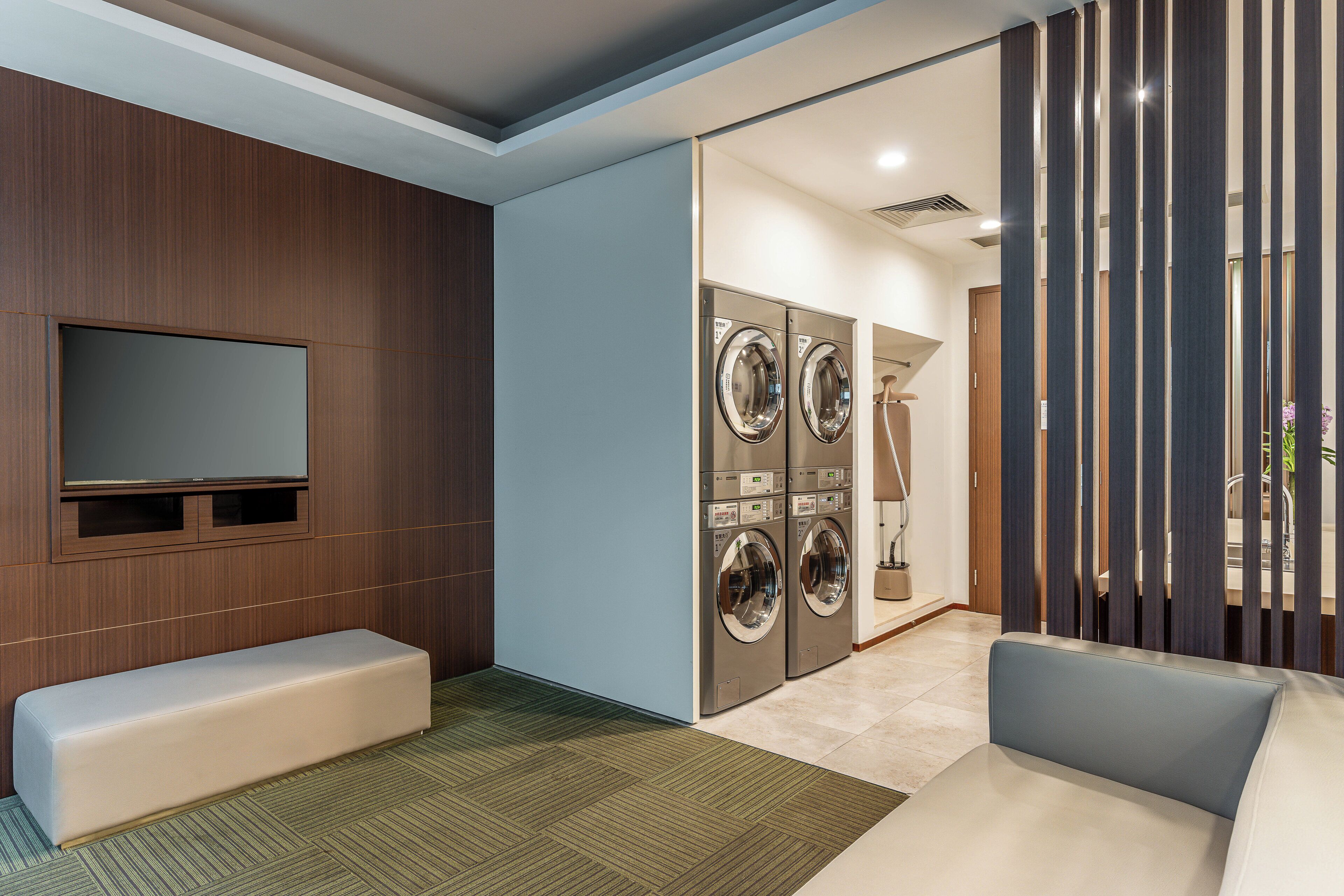 Photo - Holiday Inn Express Shanghai Jinsha by IHG