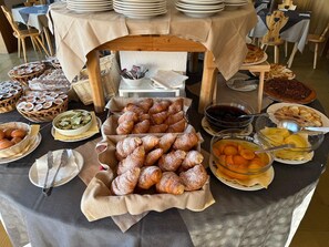 Lunch and dinner served  - Hotel La Caminatha (Val di Zoldo)