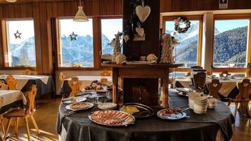 Daily buffet breakfast (EUR 10 per person)