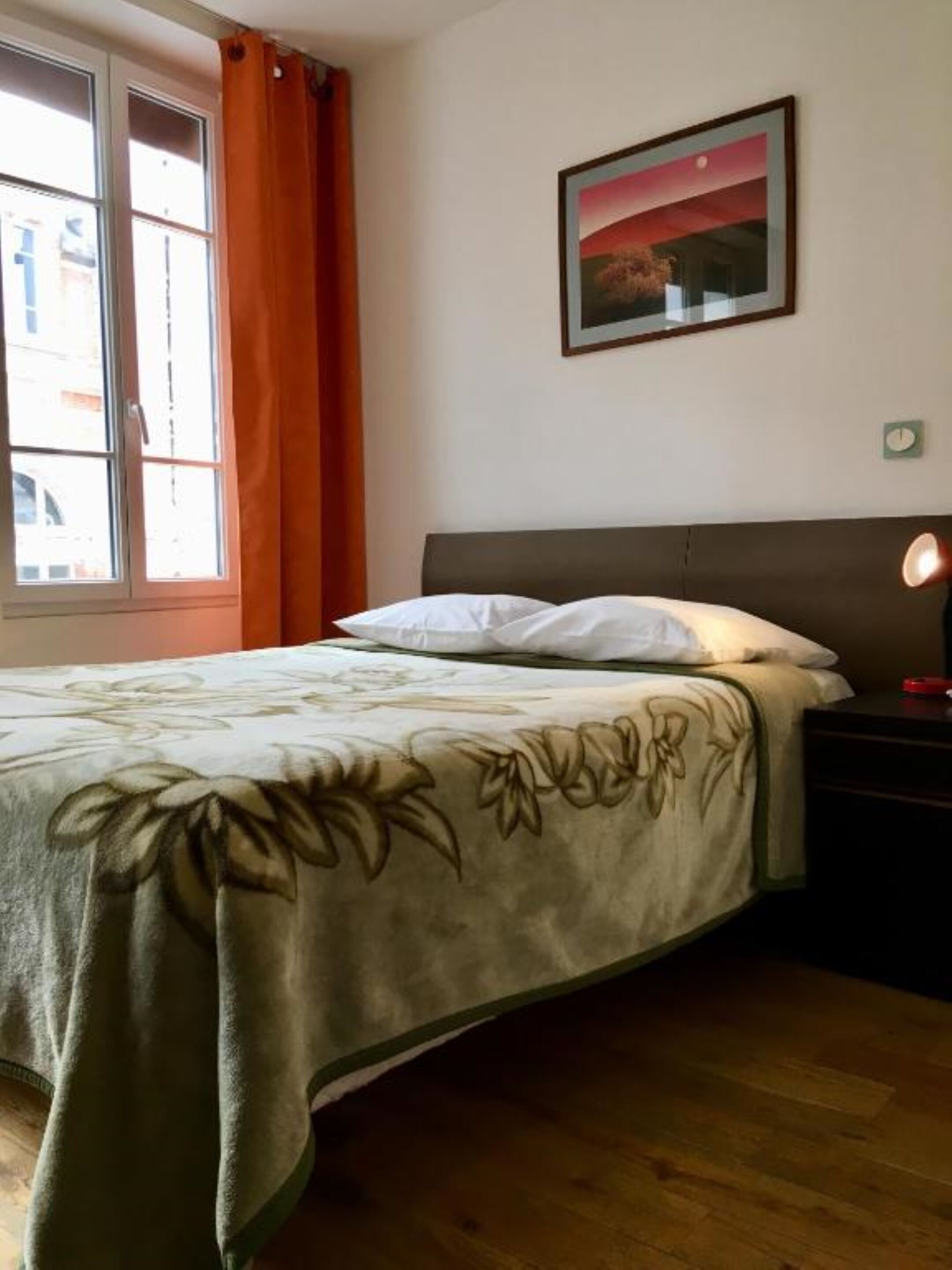 Individually furnished, soundproofing, iron/ironing board, free WiFi