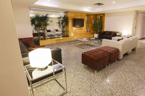 Pintu masuk interior