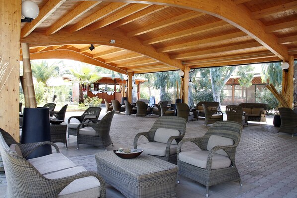 Food court