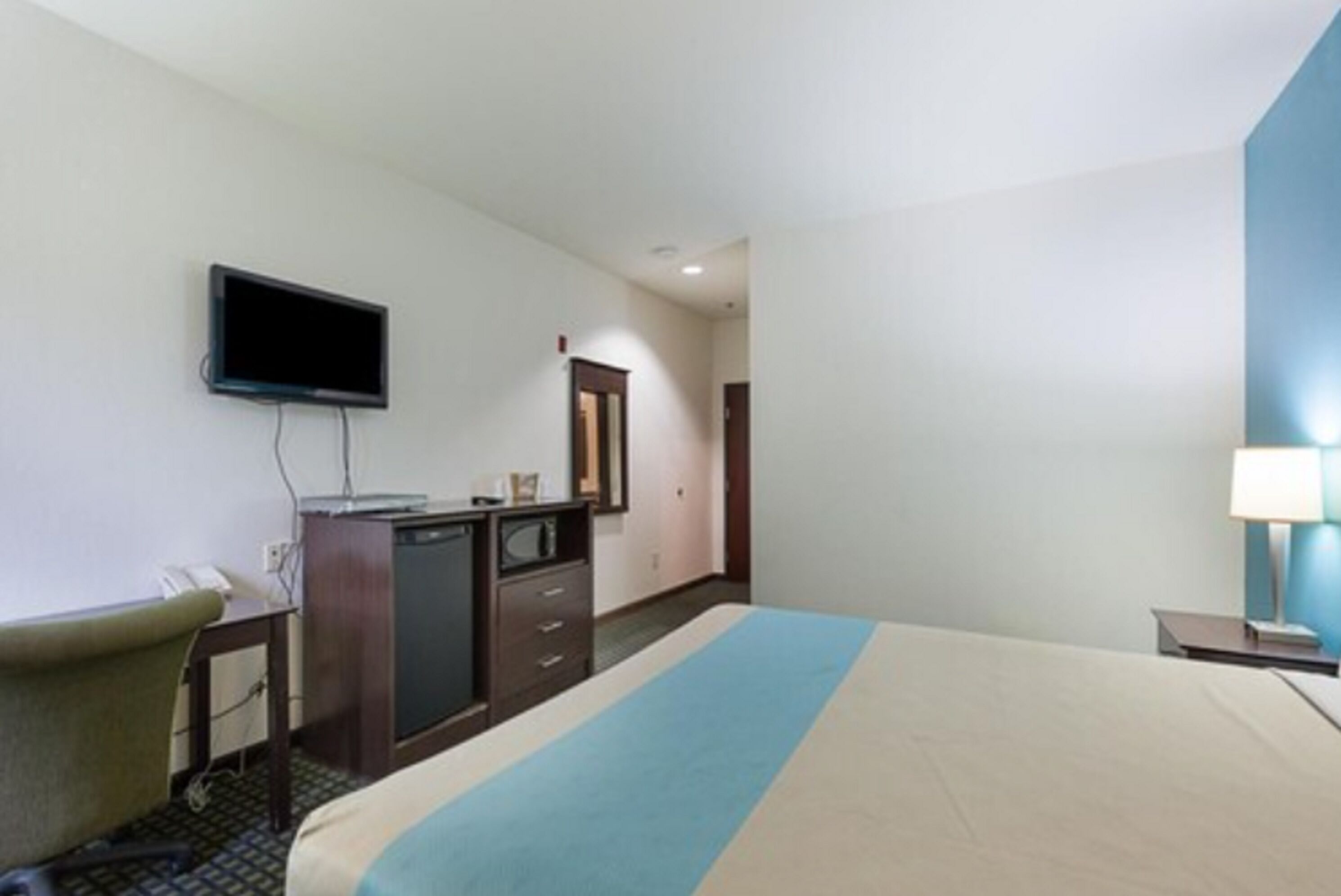 iron/ironing board, free wifi, bed sheets