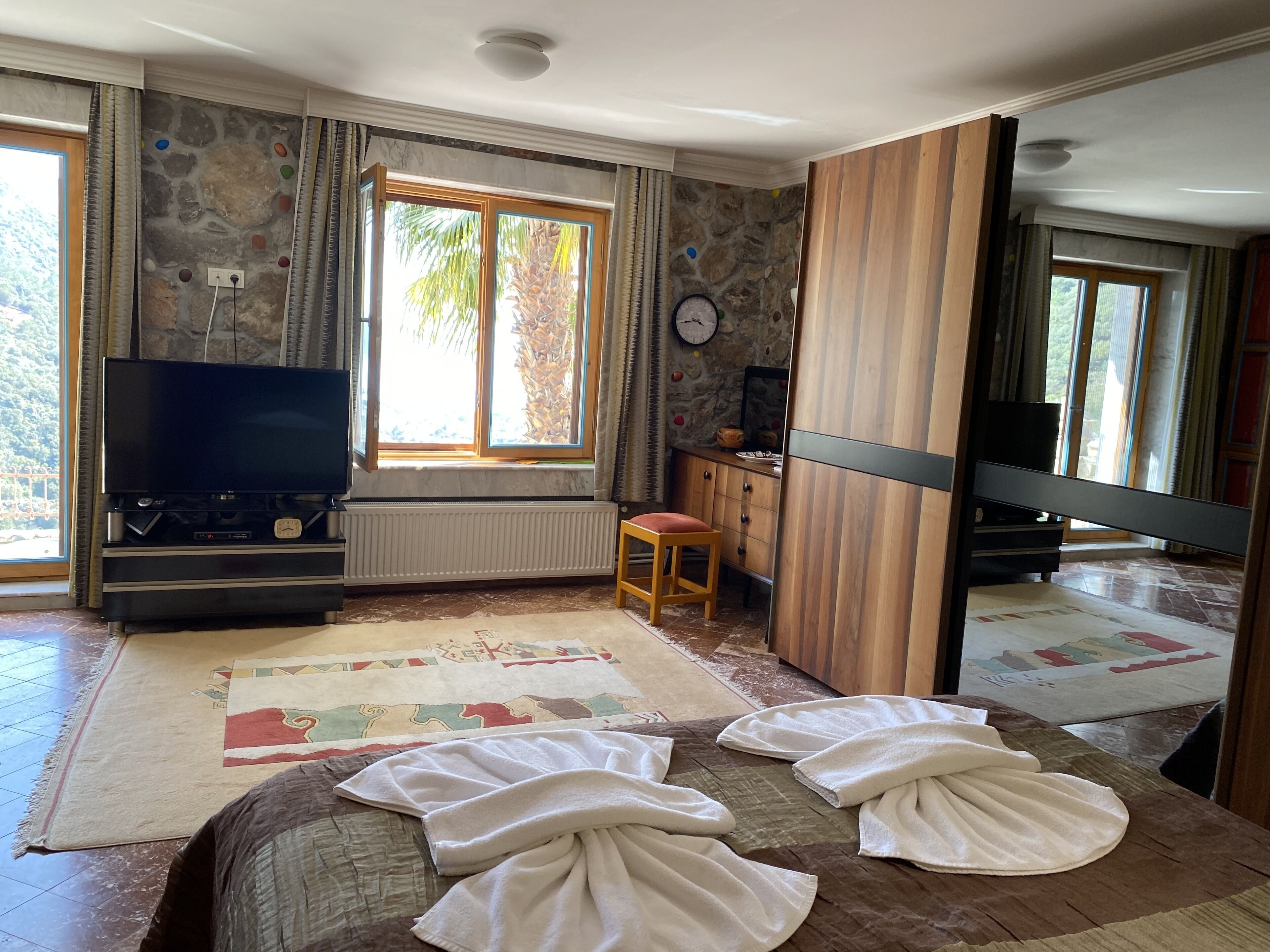 Comfort Villa, 2 Bedrooms | Minibar, in-room safe, soundproofing, iron/ironing board