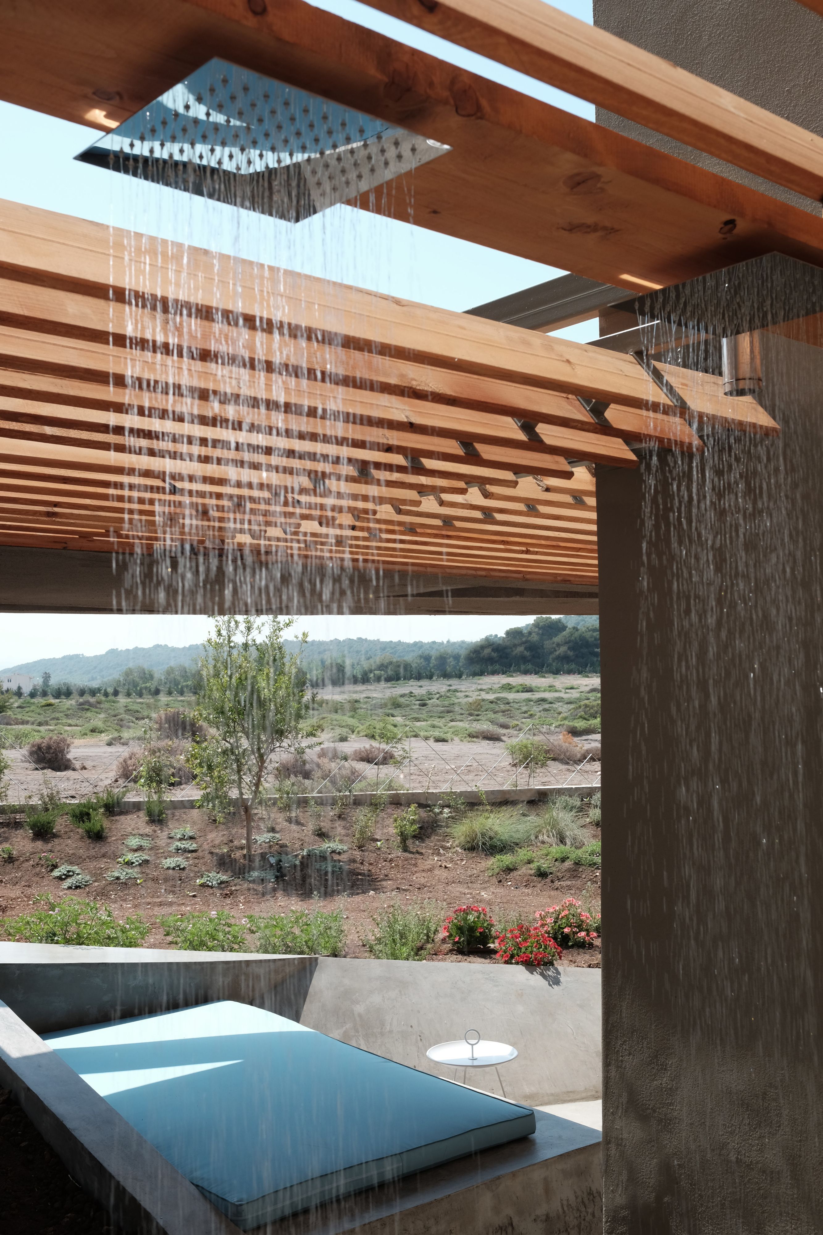Double Room, Courtyard View | Minibar, in-room safe, soundproofing, free cribs/infant beds