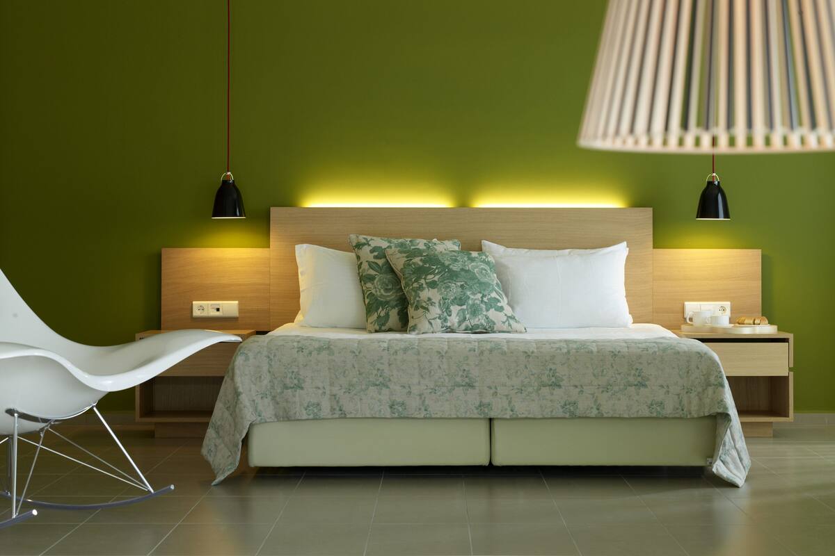 Minibar, in-room safe, soundproofing, free cots/infant beds