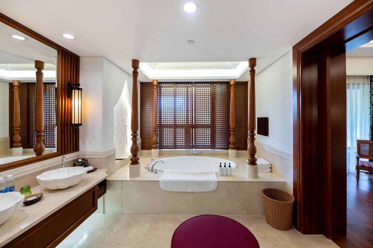 1 bedroom, minibar, in-room safe, desk