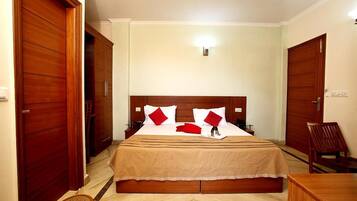 1 Schlafzimmer, Minibar, Zimmersafe, Schreibtisch