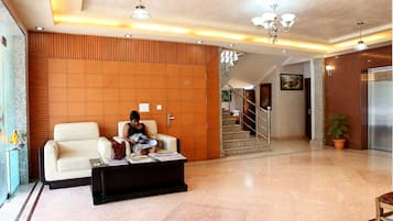 Khu tiếp khách ở sảnh