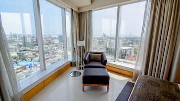 1 slaapkamer, een minibar, een kluis op de kamer, een bureau
