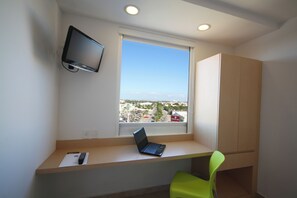 Standard Room, 1 Queen Bed | In-room safe, desk, laptop workspace, blackout curtains