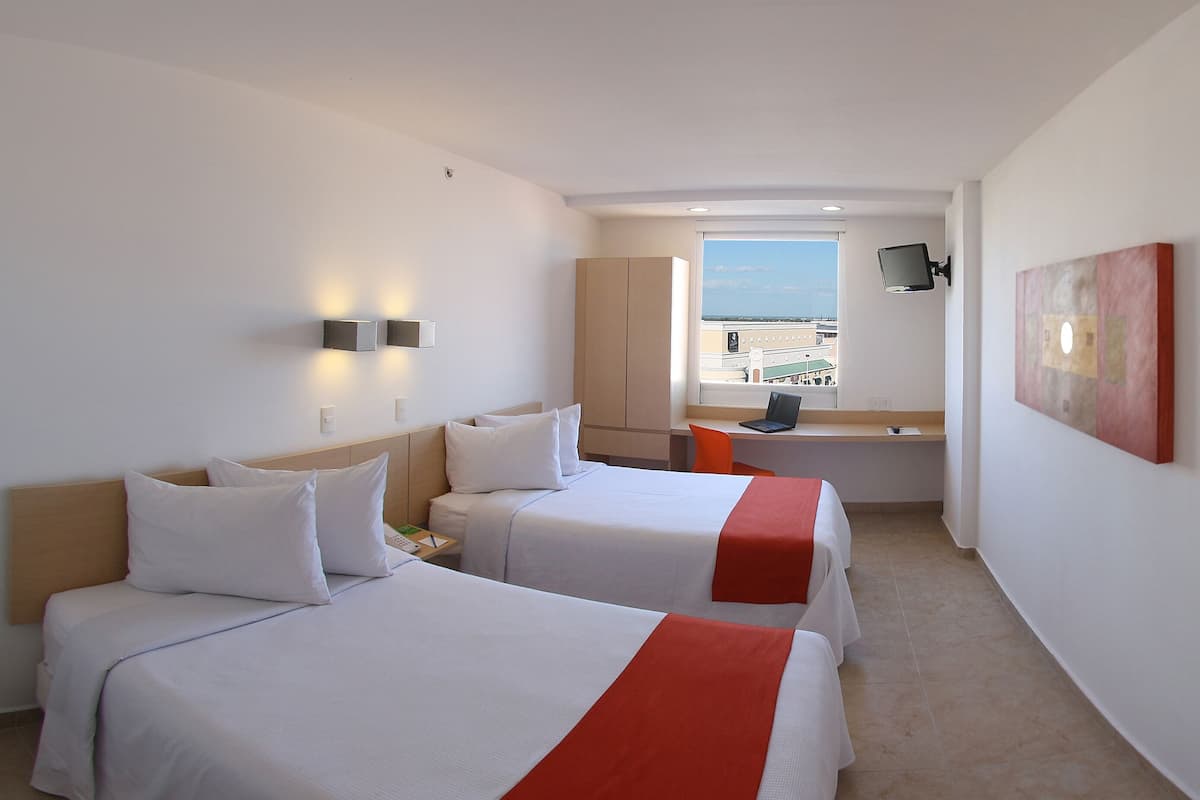 in-room safe, desk, laptop workspace, blackout curtains