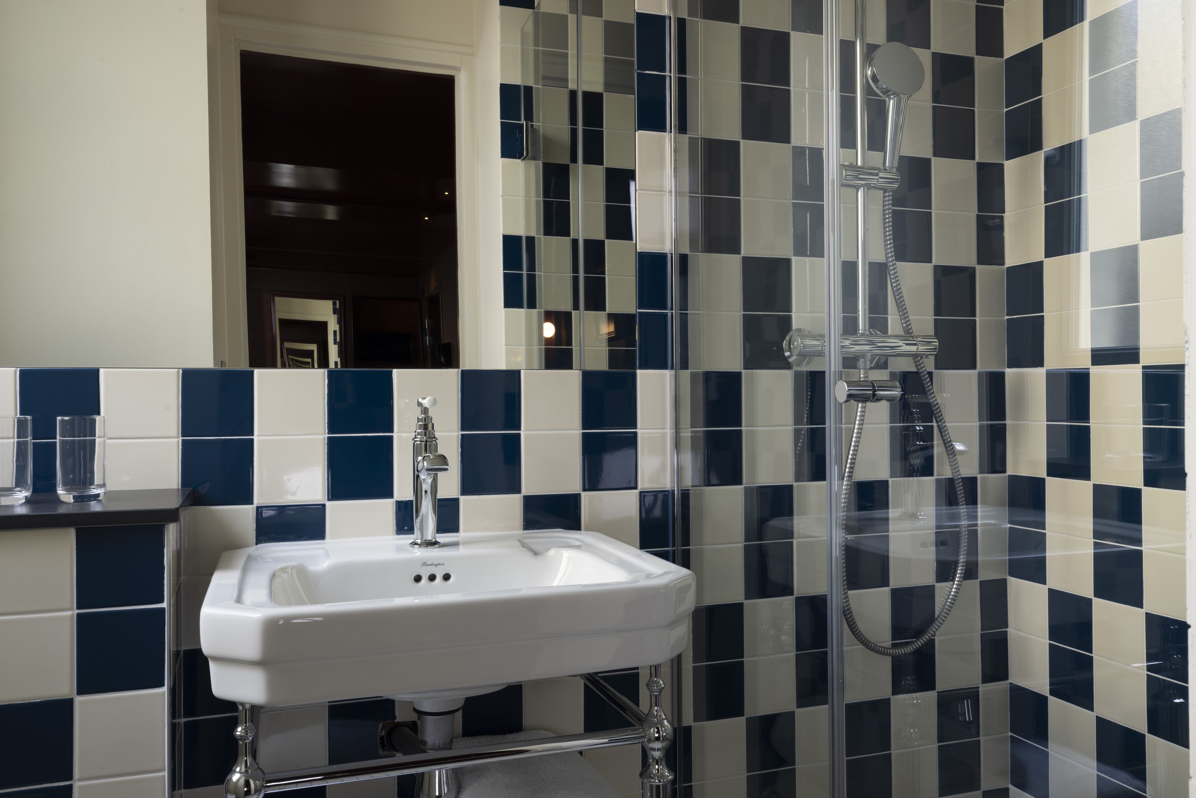 little cosy room | bathroom | hair dryer, towels