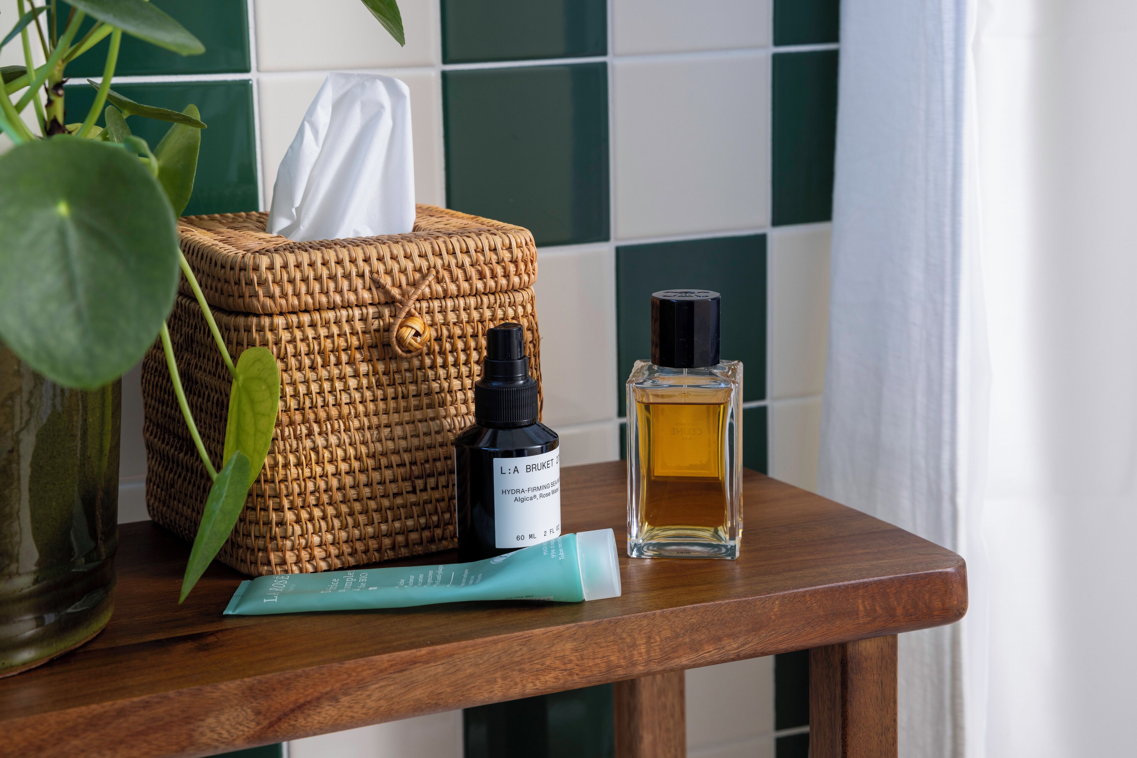 junior suite | bathroom | hair dryer, towels