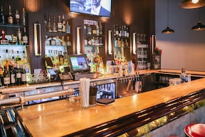 Bar (en la propiedad)