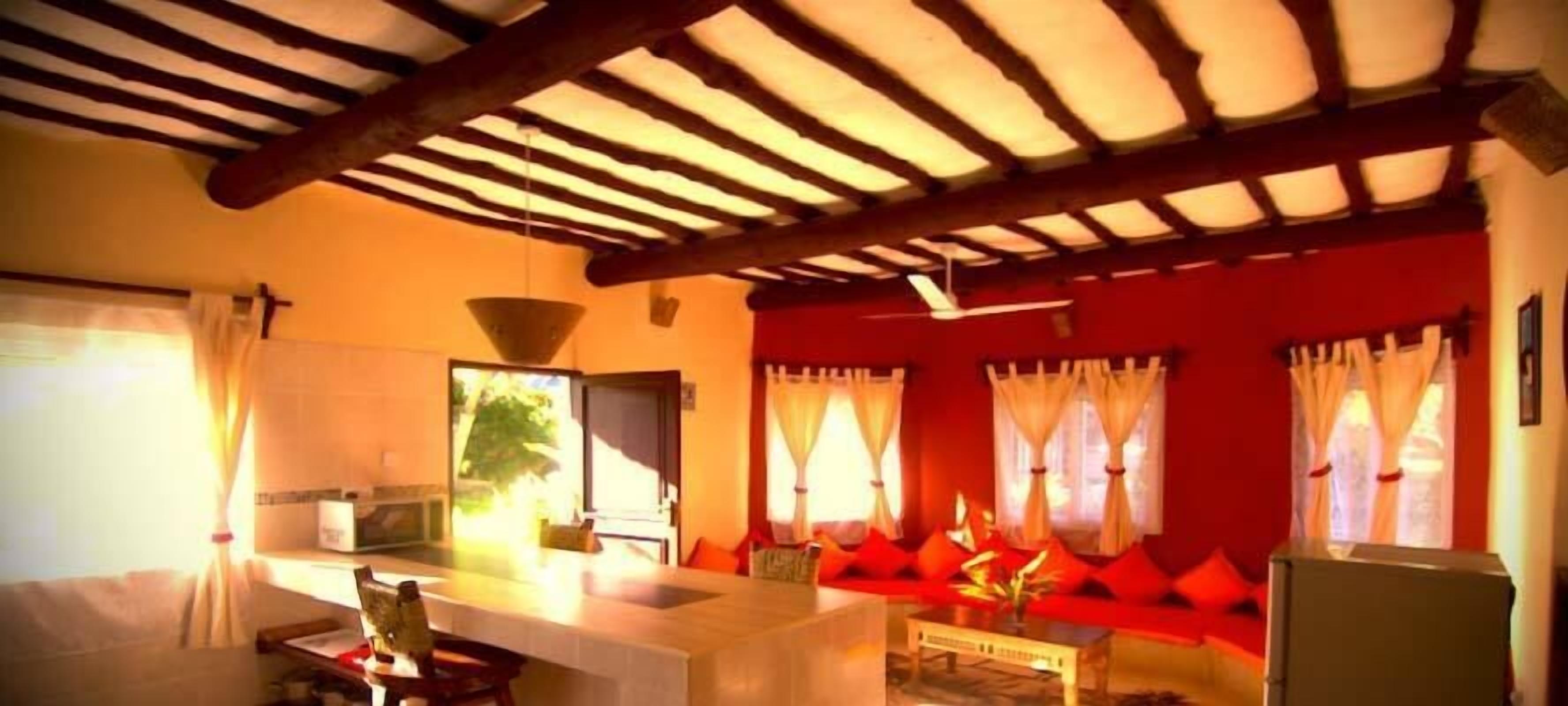 standard cottage, 1 bedroom | living room | tv