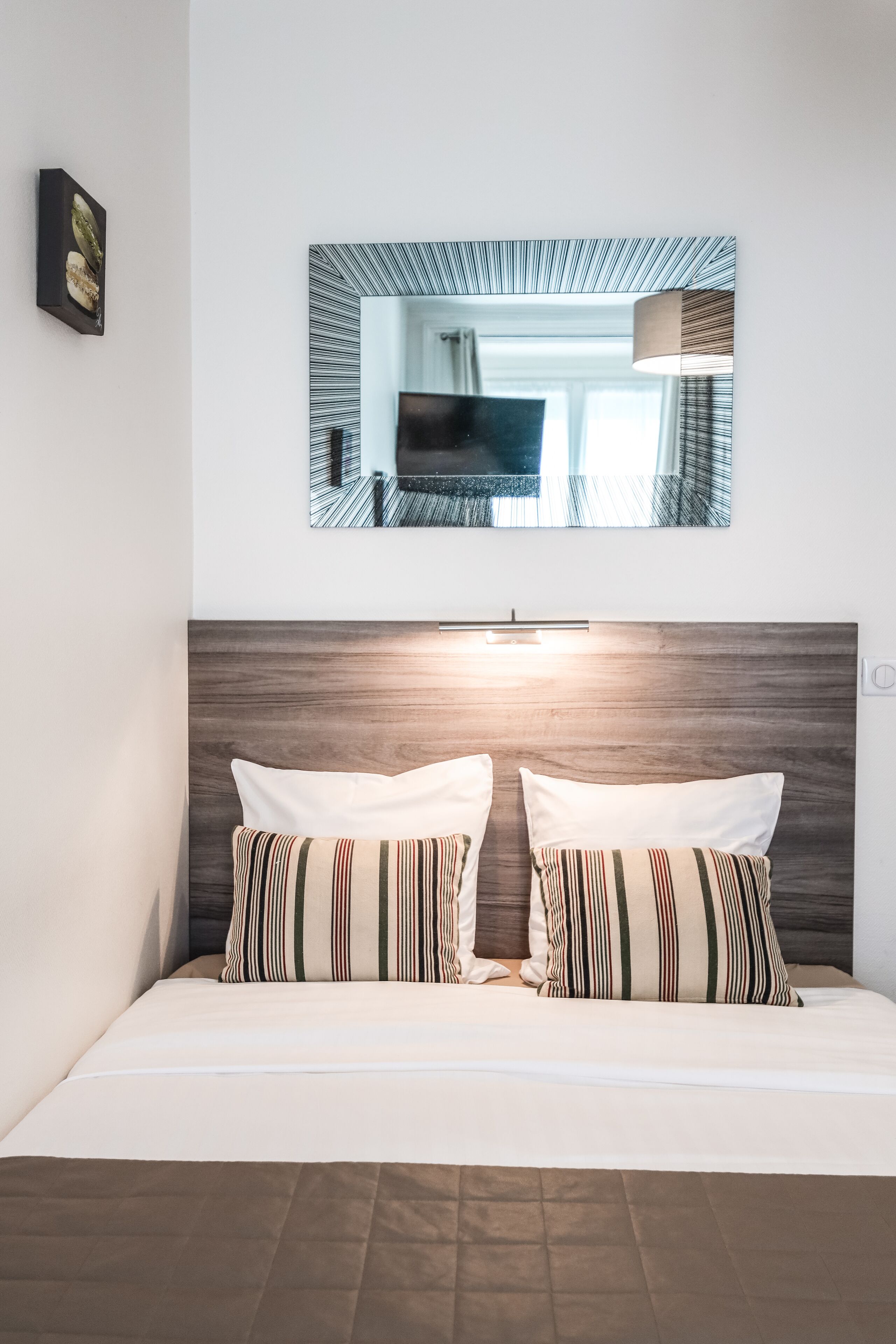 basic single room, ensuite