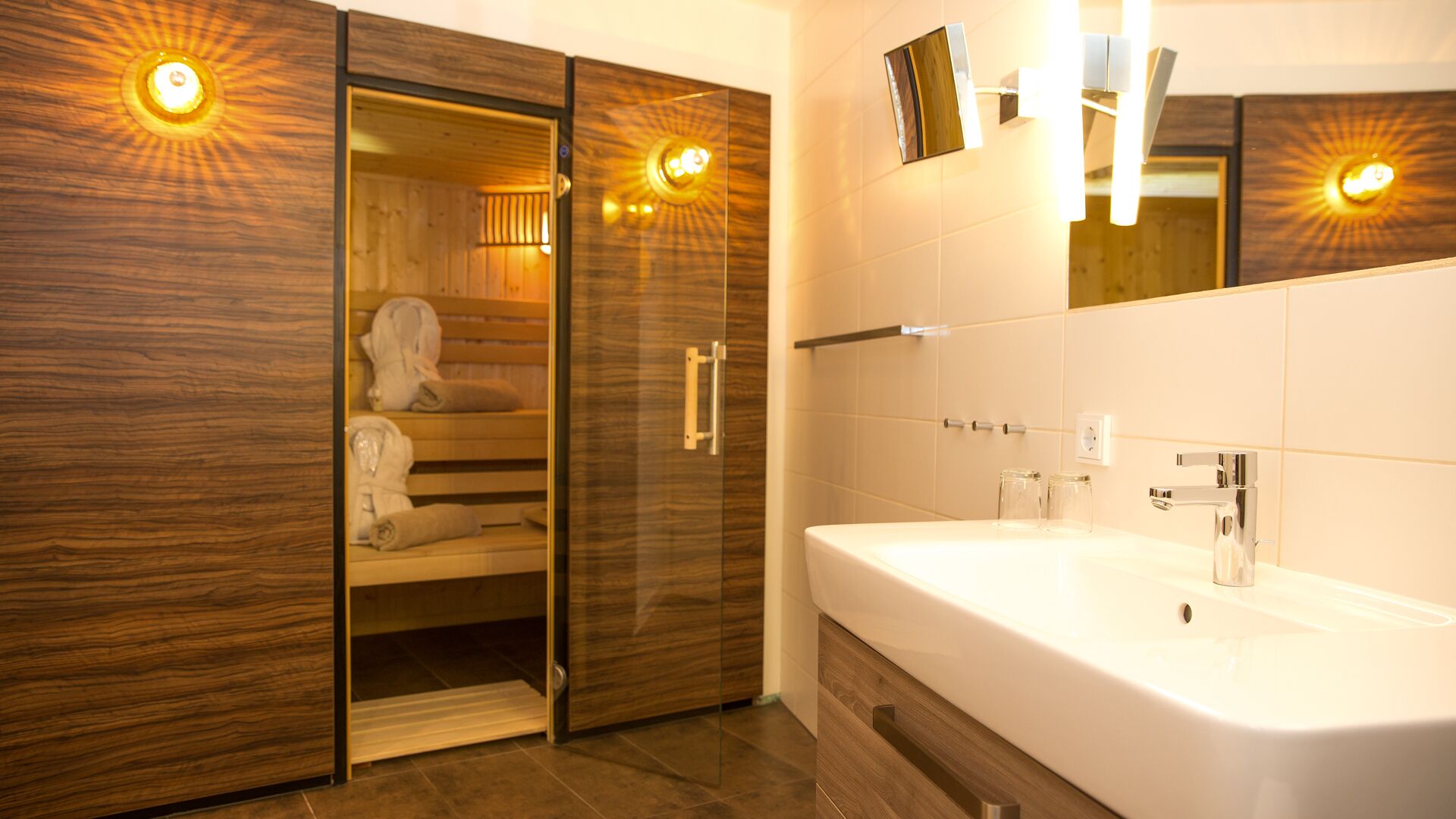 superior room with sauna | bathroom | free toiletries, hair dryer, towels, soap