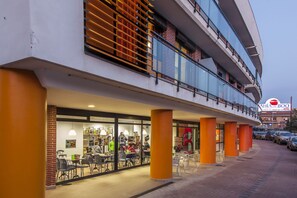 Front of property - Apartamentos Turísticos Bahía de Boó (El Astillero)