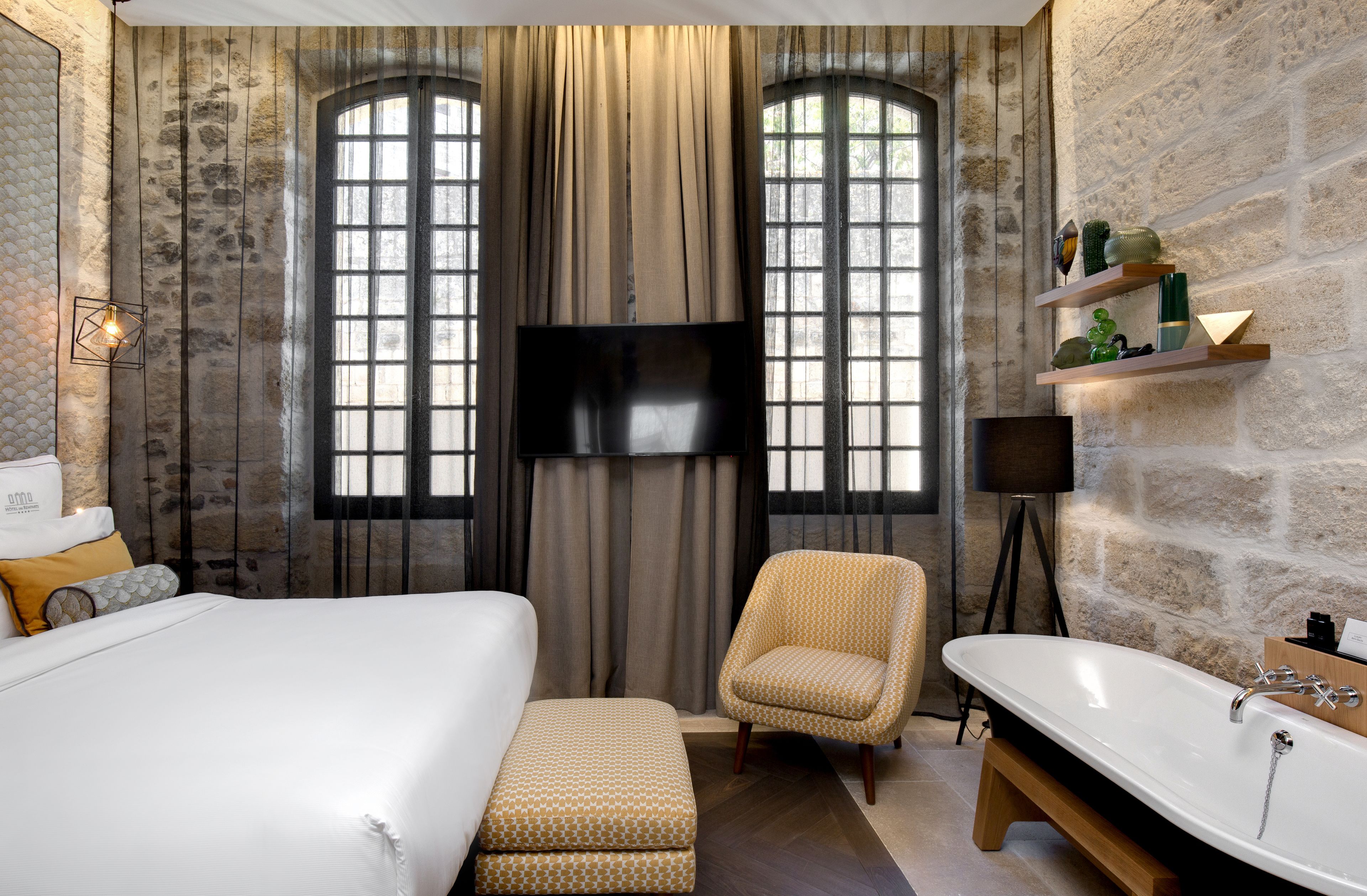 deluxe double room, accessible | premium bedding, in-room safe, desk, soundproofing