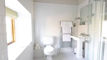 Double Room, Ensuite | Bathroom