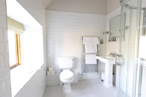 Tweepersoonskamer, en-suite badkamer | Badkamer