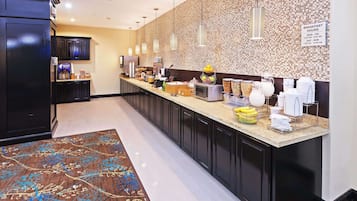 Free daily continental breakfast