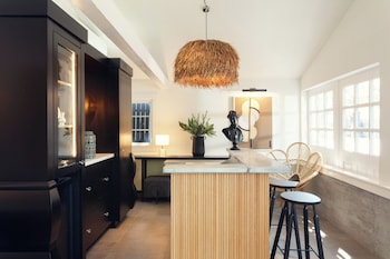 Hotel entrance and lobby at Ridley House - Key West Historic Inns