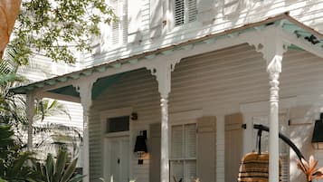 Bagian depan properti