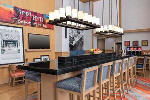 Lobby - Hampton Inn & Suites by Hilton Dodge City  (Dodge City)