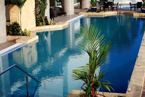 Piscine extérieure