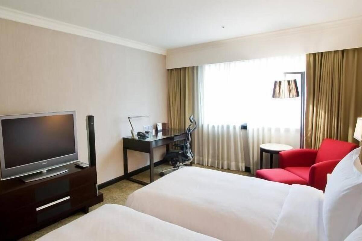 Premium bedding, pillow-top beds, in-room safe, desk