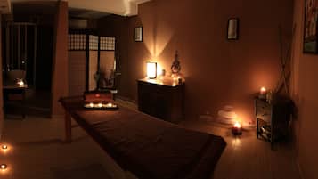Salas de tratamiento para parejas, un sauna, baño turco/hammam